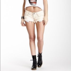 🦊wildfox friday night overdyed short ghost nude🦊